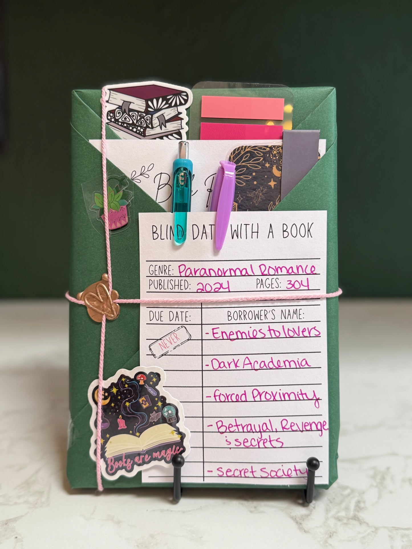 Premade Blind Date with a Book